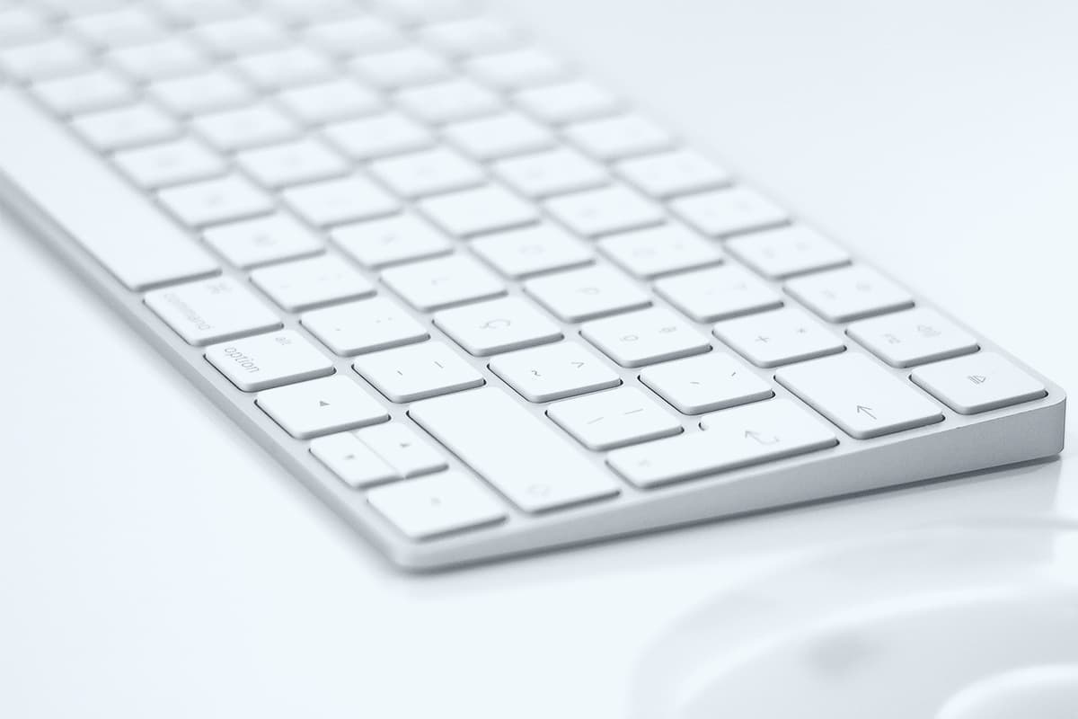 月額負担のない安心価格、納品後のご依頼も柔軟に対応