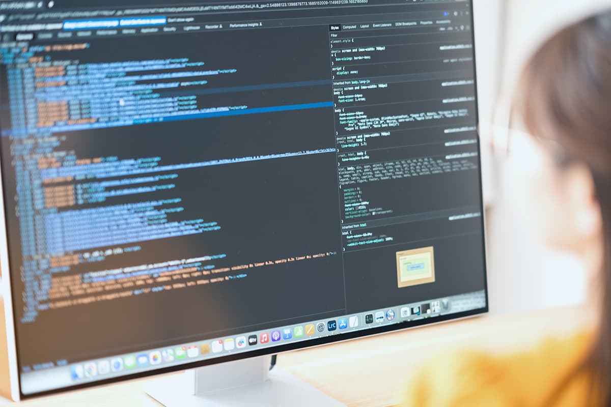自社更新が可能なWordPressのカスタマイズ